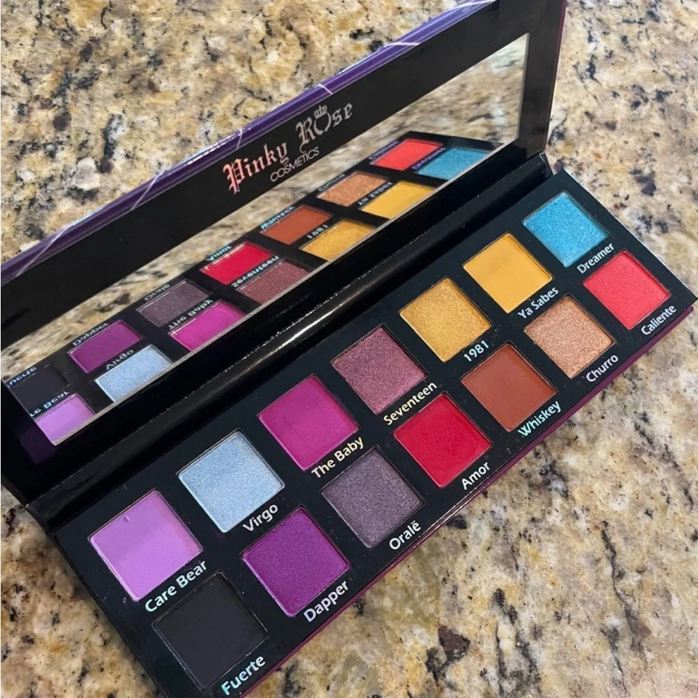 Pinky Rose 80’s Baby Eye Shadow Palette - Picture 4 of 8